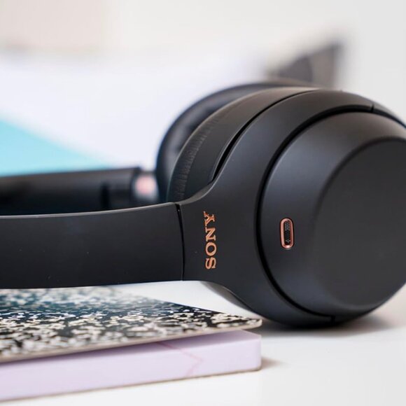 Sony WH-1000XM4 Wireless Premium Noise Canceling Overhead Headphones - Picture 4 of 4